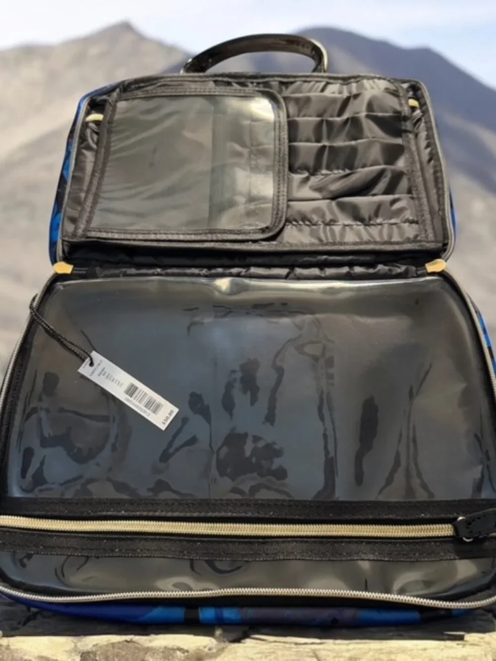 Kate Landry New Lg COSMETIC Multi compartments